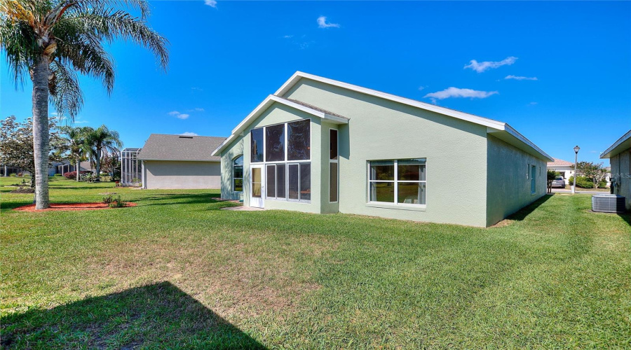 DAVENPORT, Florida 33837, 3 Bedrooms Bedrooms, ,2 BathroomsBathrooms,Residential,For Sale,ROYAL PALM DR,0,MFRS5147893
