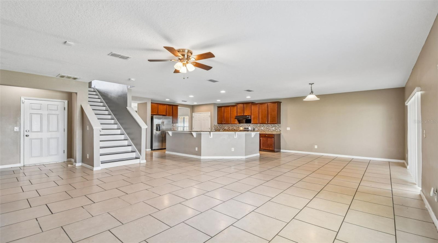DAVENPORT, Florida 33897, 6 Bedrooms Bedrooms, ,3 BathroomsBathrooms,Residential,For Sale,WILLIAMSON,0,MFRTB8499367
