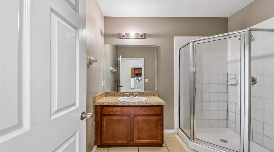 DAVENPORT, Florida 33897, 6 Bedrooms Bedrooms, ,3 BathroomsBathrooms,Residential,For Sale,WILLIAMSON,0,MFRTB8499367
