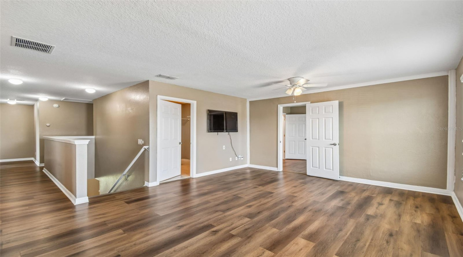 DAVENPORT, Florida 33897, 6 Bedrooms Bedrooms, ,3 BathroomsBathrooms,Residential,For Sale,WILLIAMSON,0,MFRTB8499367