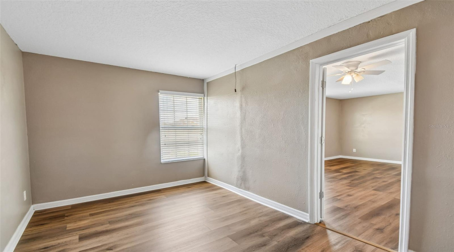 DAVENPORT, Florida 33897, 6 Bedrooms Bedrooms, ,3 BathroomsBathrooms,Residential,For Sale,WILLIAMSON,0,MFRTB8499367
