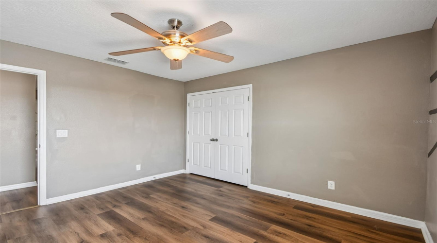 DAVENPORT, Florida 33897, 6 Bedrooms Bedrooms, ,3 BathroomsBathrooms,Residential,For Sale,WILLIAMSON,0,MFRTB8499367