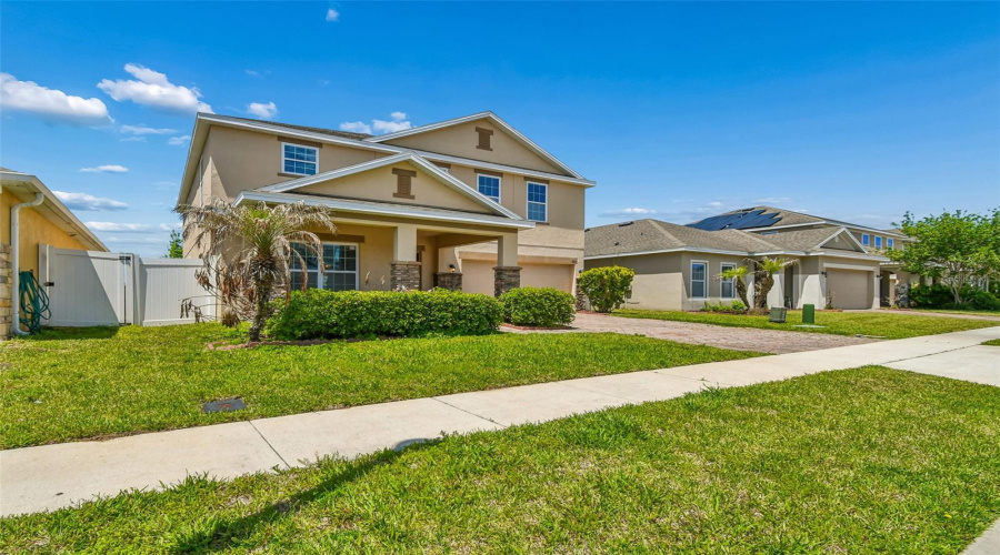 DAVENPORT, Florida 33897, 6 Bedrooms Bedrooms, ,3 BathroomsBathrooms,Residential,For Sale,WILLIAMSON,0,MFRTB8499367
