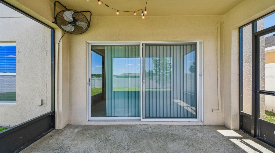 DAVENPORT, Florida 33897, 6 Bedrooms Bedrooms, ,3 BathroomsBathrooms,Residential,For Sale,WILLIAMSON,0,MFRTB8499367