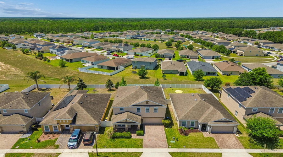 DAVENPORT, Florida 33897, 6 Bedrooms Bedrooms, ,3 BathroomsBathrooms,Residential,For Sale,WILLIAMSON,0,MFRTB8499367
