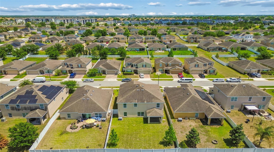 DAVENPORT, Florida 33897, 6 Bedrooms Bedrooms, ,3 BathroomsBathrooms,Residential,For Sale,WILLIAMSON,0,MFRTB8499367