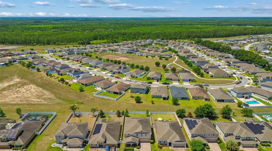 DAVENPORT, Florida 33897, 6 Bedrooms Bedrooms, ,3 BathroomsBathrooms,Residential,For Sale,WILLIAMSON,0,MFRTB8499367