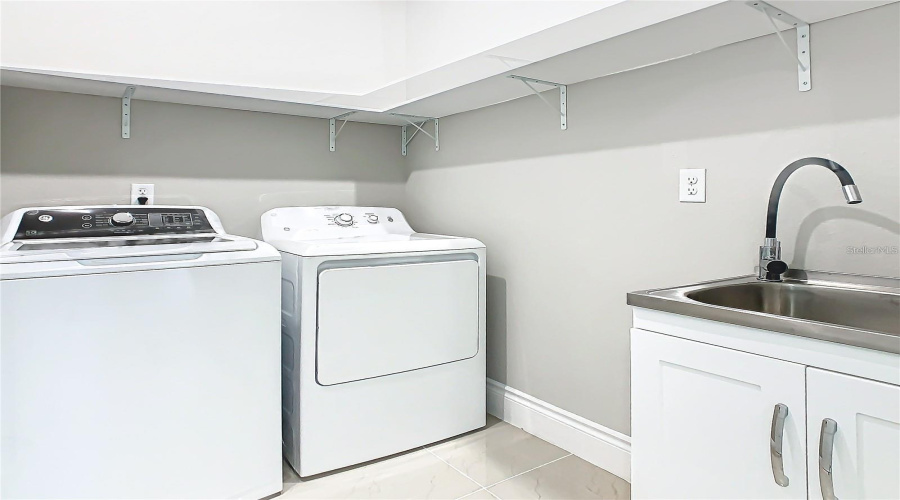 DAVENPORT, Florida 33837, 4 Bedrooms Bedrooms, ,2 BathroomsBathrooms,Residential,For Sale,GREENBRIAR,0,MFRS5133340