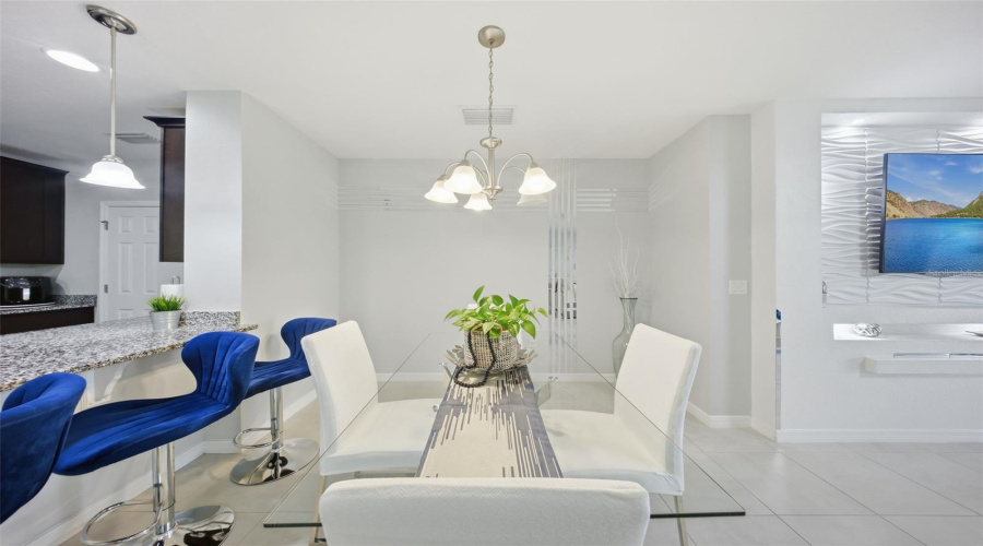 DAVENPORT, Florida 33837, 4 Bedrooms Bedrooms, ,2 BathroomsBathrooms,Residential,For Sale,SWAN SWIM,0,MFRS5147518