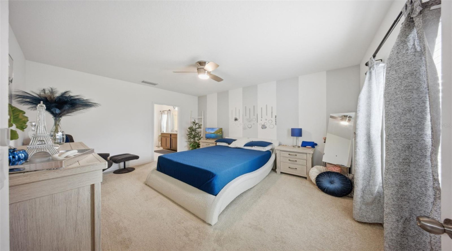 DAVENPORT, Florida 33837, 4 Bedrooms Bedrooms, ,2 BathroomsBathrooms,Residential,For Sale,SWAN SWIM,0,MFRS5147518