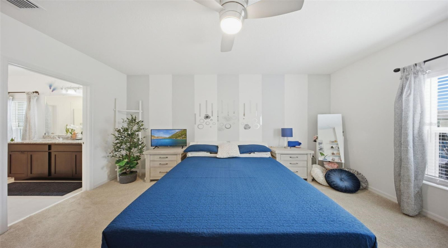 DAVENPORT, Florida 33837, 4 Bedrooms Bedrooms, ,2 BathroomsBathrooms,Residential,For Sale,SWAN SWIM,0,MFRS5147518