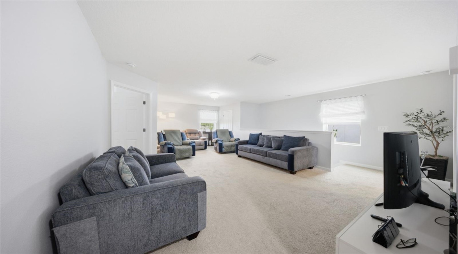 DAVENPORT, Florida 33837, 4 Bedrooms Bedrooms, ,2 BathroomsBathrooms,Residential,For Sale,SWAN SWIM,0,MFRS5147518