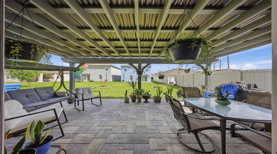 DAVENPORT, Florida 33837, 4 Bedrooms Bedrooms, ,2 BathroomsBathrooms,Residential,For Sale,SWAN SWIM,0,MFRS5147518