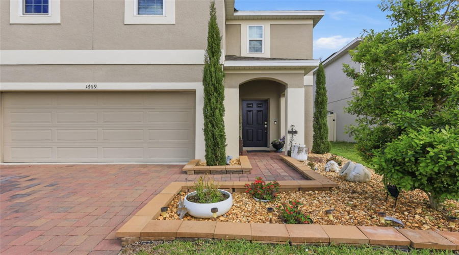 DAVENPORT, Florida 33837, 4 Bedrooms Bedrooms, ,2 BathroomsBathrooms,Residential,For Sale,SWAN SWIM,0,MFRS5147518