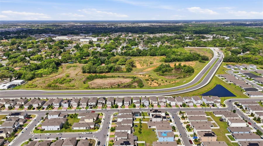 DAVENPORT, Florida 33837, 4 Bedrooms Bedrooms, ,2 BathroomsBathrooms,Residential,For Sale,SWAN SWIM,0,MFRS5147518