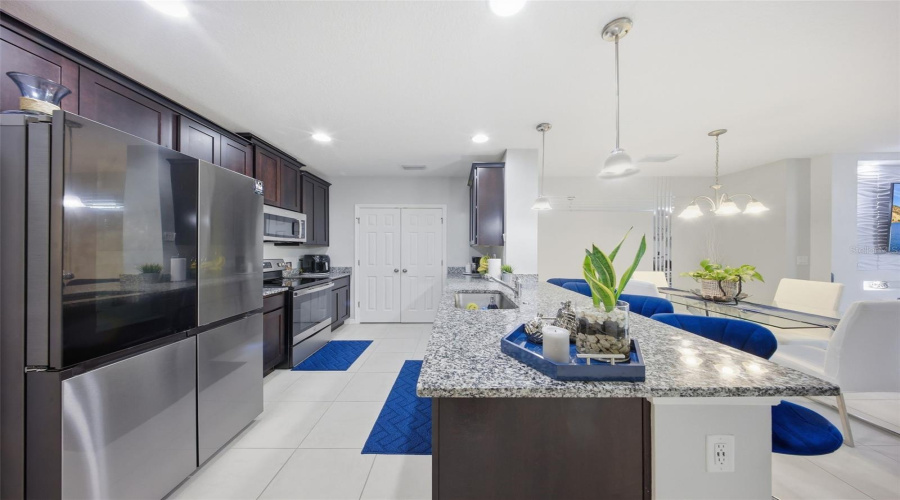 DAVENPORT, Florida 33837, 4 Bedrooms Bedrooms, ,2 BathroomsBathrooms,Residential,For Sale,SWAN SWIM,0,MFRS5147518