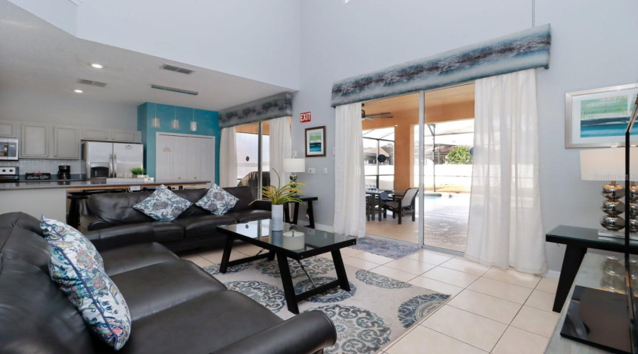 KISSIMMEE, Florida 34746, 6 Bedrooms Bedrooms, ,5 BathroomsBathrooms,Residential,For Sale,SEASONS,0,MFRO6400453