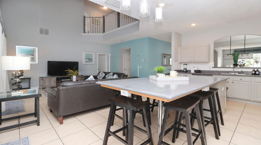 KISSIMMEE, Florida 34746, 6 Bedrooms Bedrooms, ,5 BathroomsBathrooms,Residential,For Sale,SEASONS,0,MFRO6400453