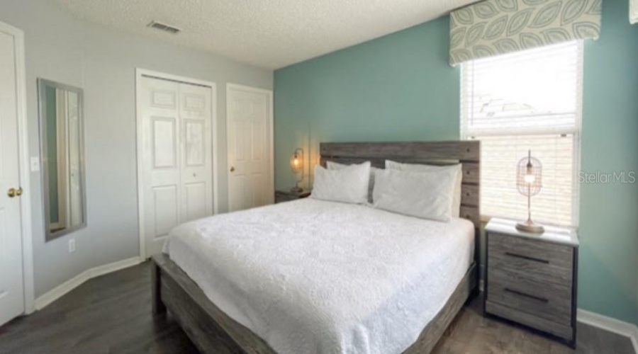 KISSIMMEE, Florida 34746, 6 Bedrooms Bedrooms, ,5 BathroomsBathrooms,Residential,For Sale,SEASONS,0,MFRO6400453