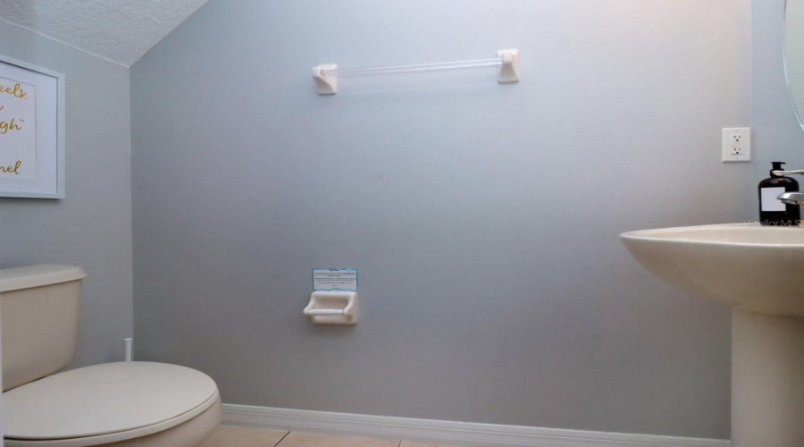 KISSIMMEE, Florida 34746, 6 Bedrooms Bedrooms, ,5 BathroomsBathrooms,Residential,For Sale,SEASONS,0,MFRO6400453