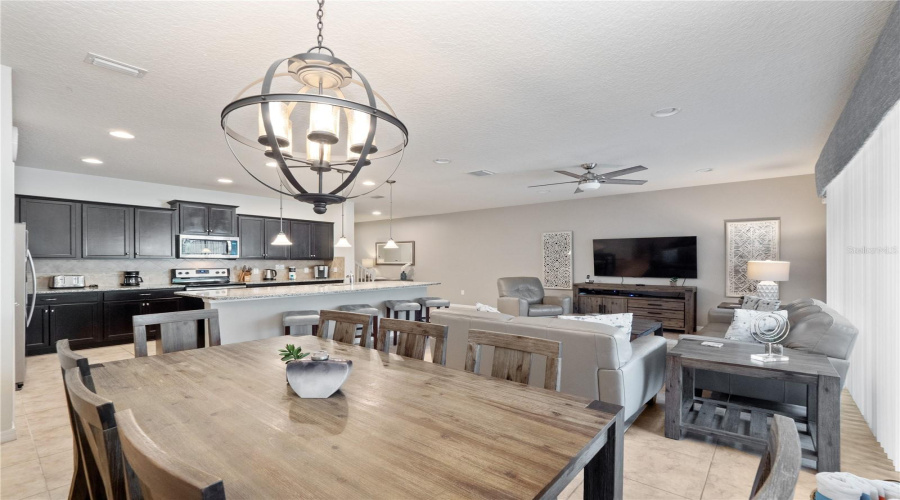 KISSIMMEE, Florida 34747, 4 Bedrooms Bedrooms, ,3 BathroomsBathrooms,Residential,For Sale,GENEVE,0,MFRS5147875