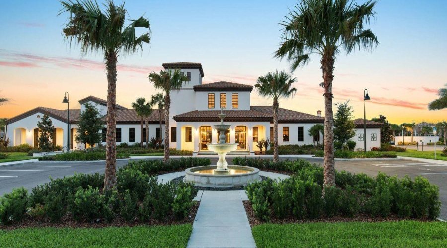 KISSIMMEE, Florida 34747, 4 Bedrooms Bedrooms, ,3 BathroomsBathrooms,Residential,For Sale,GENEVE,0,MFRS5147875