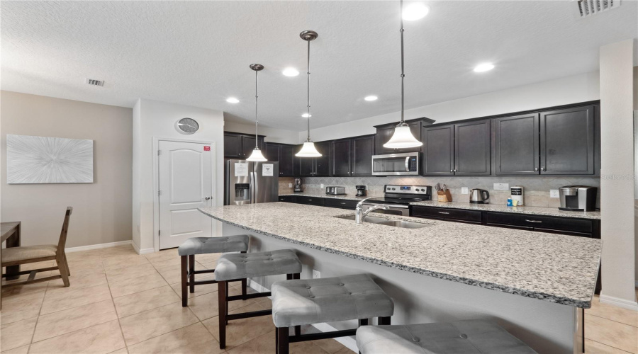 KISSIMMEE, Florida 34747, 4 Bedrooms Bedrooms, ,3 BathroomsBathrooms,Residential,For Sale,GENEVE,0,MFRS5147875