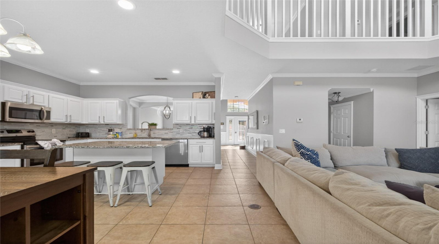 DAVENPORT, Florida 33897, 6 Bedrooms Bedrooms, ,5 BathroomsBathrooms,Residential,For Sale,SOLANA,0,MFRS5148085