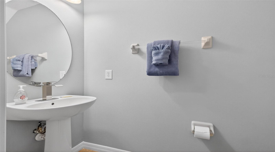 DAVENPORT, Florida 33897, 6 Bedrooms Bedrooms, ,5 BathroomsBathrooms,Residential,For Sale,SOLANA,0,MFRS5148085