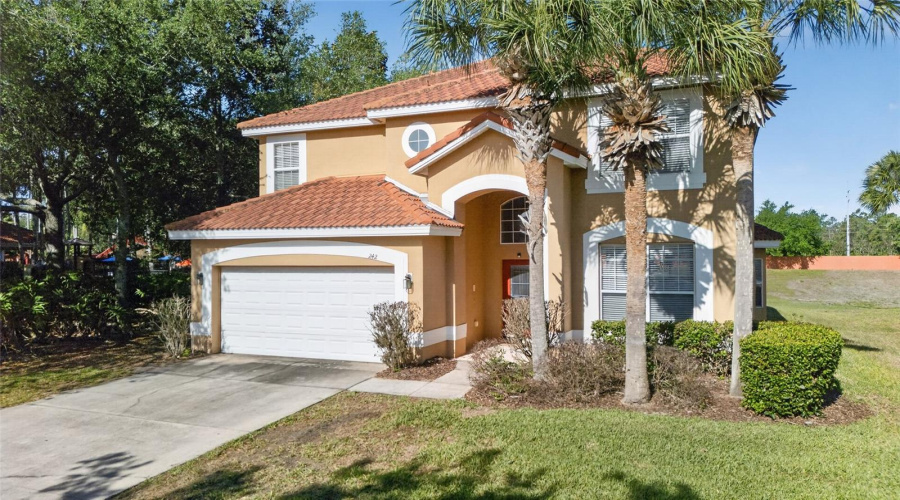 DAVENPORT, Florida 33897, 6 Bedrooms Bedrooms, ,5 BathroomsBathrooms,Residential,For Sale,SOLANA,0,MFRS5148085
