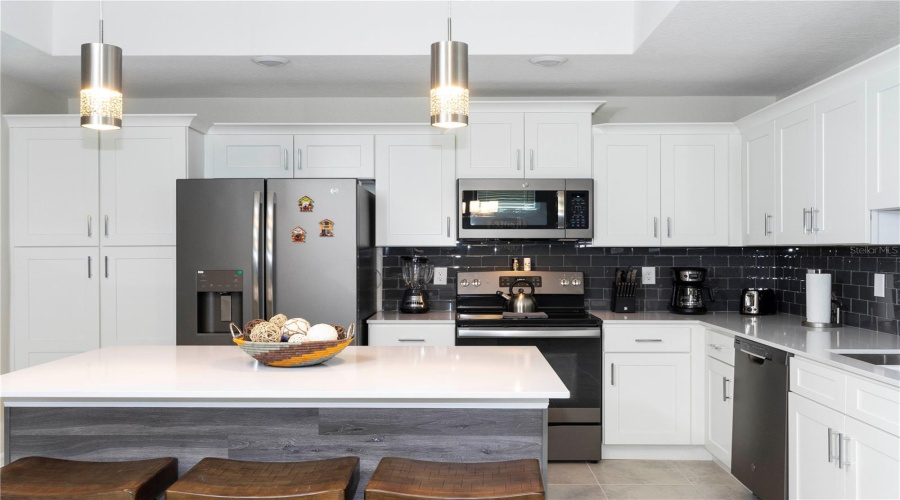 KISSIMMEE, Florida 34746, 3 Bedrooms Bedrooms, ,2 BathroomsBathrooms,Residential,For Sale,PARADOX,0,MFRS5148146