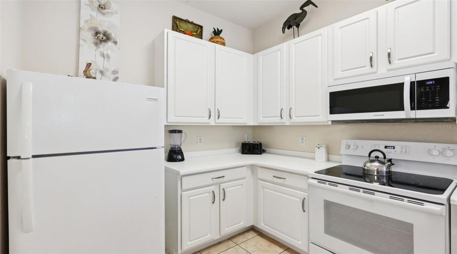 DAVENPORT, Florida 33897, 3 Bedrooms Bedrooms, ,2 BathroomsBathrooms,Residential,For Sale,NEW PROVIDENCE,0,MFRO6394140