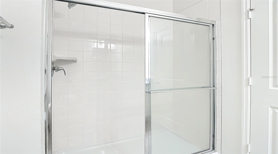 Full bathroom #3 first Floor