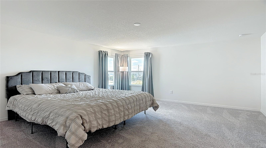 Oversized owner's suite