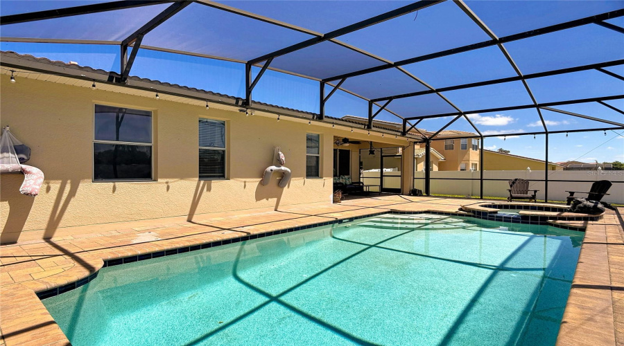 KISSIMMEE, Florida 34746, 3 Bedrooms Bedrooms, ,2 BathroomsBathrooms,Residential,For Sale,GOLDEN KNOT,0,MFRS5147803