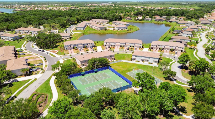 KISSIMMEE, Florida 34746, 3 Bedrooms Bedrooms, ,2 BathroomsBathrooms,Residential,For Sale,GOLDEN KNOT,0,MFRS5147803