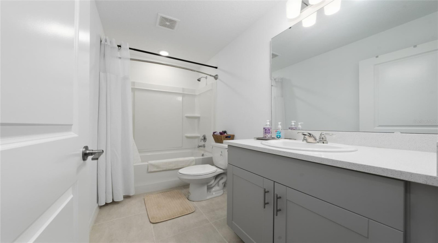 KISSIMMEE, Florida 34746, 3 Bedrooms Bedrooms, ,2 BathroomsBathrooms,Residential,For Sale,MAIN HARBOR,0,MFRS5147727