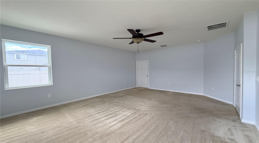 DAVENPORT, Florida 33897, 4 Bedrooms Bedrooms, ,2 BathroomsBathrooms,Residential,For Sale,BISCOTTO,0,MFRS5148183