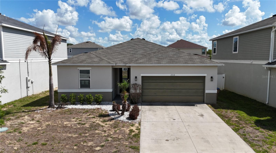 DAVENPORT, Florida 33897, 4 Bedrooms Bedrooms, ,2 BathroomsBathrooms,Residential,For Sale,BISCOTTO,0,MFRS5148183
