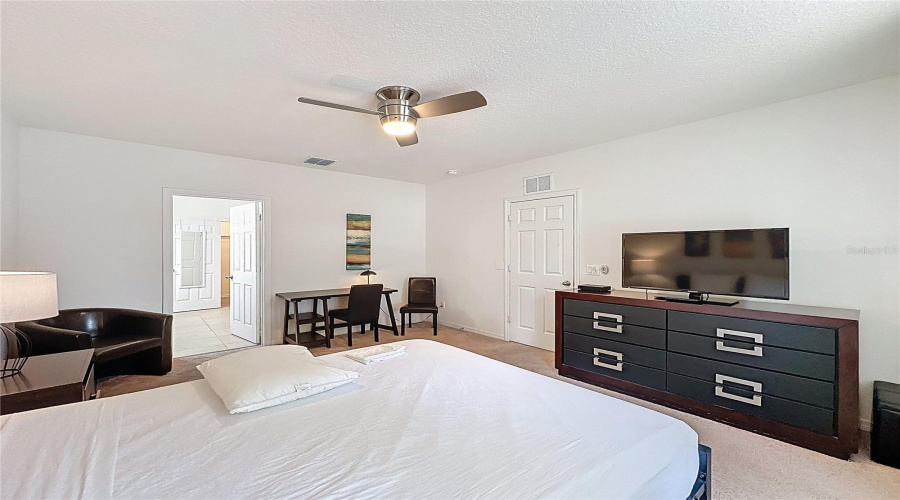 DAVENPORT, Florida 33896, 4 Bedrooms Bedrooms, ,3 BathroomsBathrooms,Residential,For Sale,YORKSHIRE,0,MFRS5145933