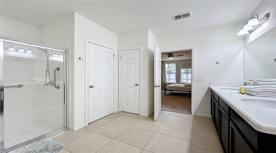 DAVENPORT, Florida 33896, 4 Bedrooms Bedrooms, ,3 BathroomsBathrooms,Residential,For Sale,YORKSHIRE,0,MFRS5145933