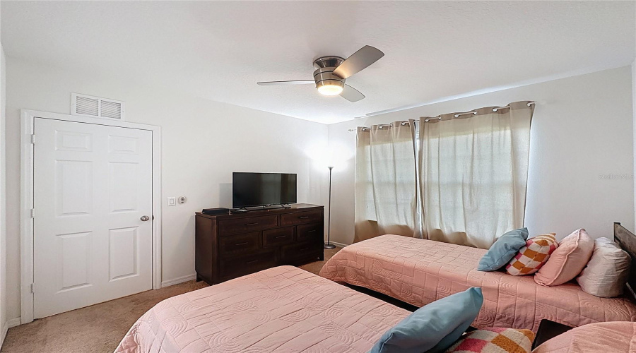 DAVENPORT, Florida 33896, 4 Bedrooms Bedrooms, ,3 BathroomsBathrooms,Residential,For Sale,YORKSHIRE,0,MFRS5145933