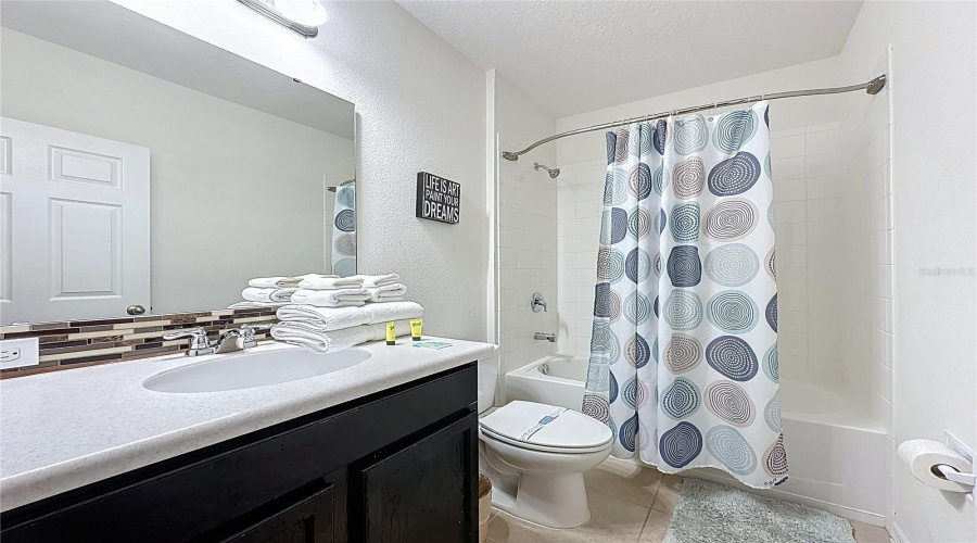 DAVENPORT, Florida 33896, 4 Bedrooms Bedrooms, ,3 BathroomsBathrooms,Residential,For Sale,YORKSHIRE,0,MFRS5145933