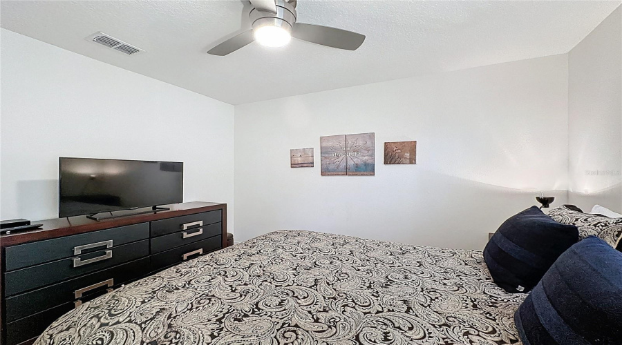 DAVENPORT, Florida 33896, 4 Bedrooms Bedrooms, ,3 BathroomsBathrooms,Residential,For Sale,YORKSHIRE,0,MFRS5145933