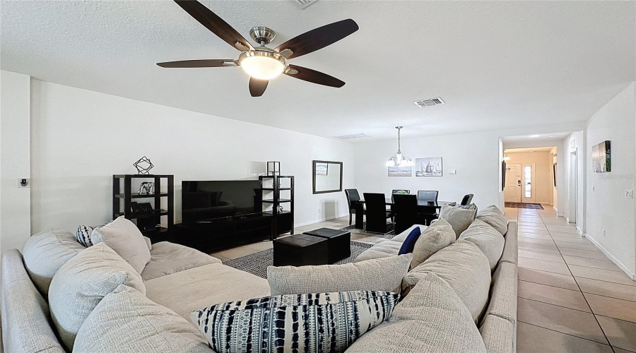 DAVENPORT, Florida 33896, 4 Bedrooms Bedrooms, ,3 BathroomsBathrooms,Residential,For Sale,YORKSHIRE,0,MFRS5145933