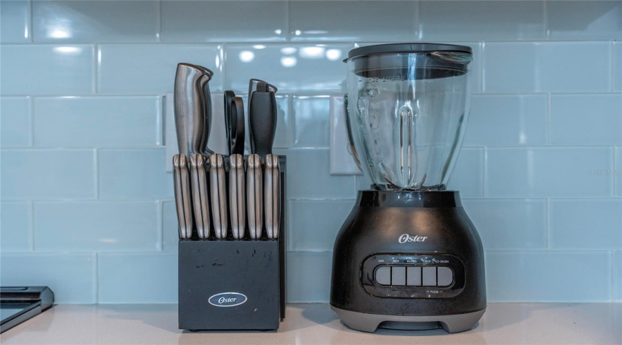 KISSIMMEE, Florida 34746, 4 Bedrooms Bedrooms, ,3 BathroomsBathrooms,Residential,For Sale,PARAGRAPH,0,MFRS5130372