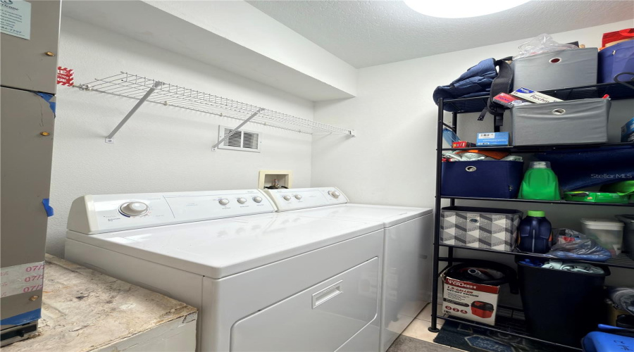 KISSIMMEE, Florida 34746, 4 Bedrooms Bedrooms, ,3 BathroomsBathrooms,Residential,For Sale,CLUB CORTILE,0,MFRO6400476