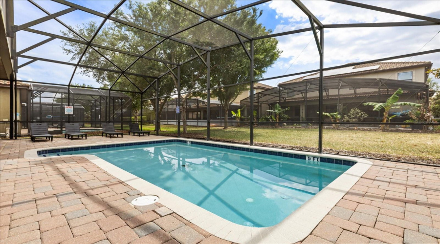 DAVENPORT, Florida 33896, 7 Bedrooms Bedrooms, ,5 BathroomsBathrooms,Residential,For Sale,MYRTLEWOOD,0,MFRO6400660