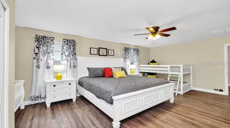 DAVENPORT, Florida 33896, 7 Bedrooms Bedrooms, ,5 BathroomsBathrooms,Residential,For Sale,MYRTLEWOOD,0,MFRO6400660