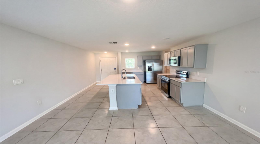 KISSIMMEE, Florida 34746, 3 Bedrooms Bedrooms, ,2 BathroomsBathrooms,Residential,For Sale,SUNNY CREEK,0,MFRO6400675